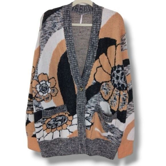 FREE PEOPLE AUGUST SZ LARGE CARDIGAN - PEACH PETALS COMBO - Picture 4 of 7